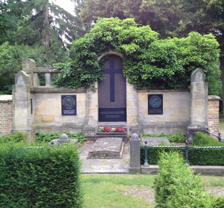 Gedenkstein Charlotte von Winterfeld, geb. Pietschker, Friedhof Bornstedt, Brandenburg