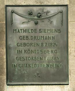Grabstein Mathilde von Siemens, geb. Drumann, Südwestkirchhof der Berliner Synode, Stahnsdorf