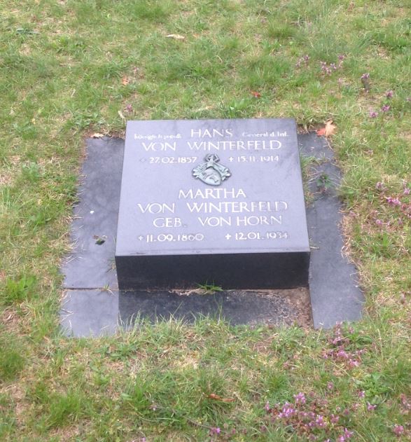 Restitutions-Grabstein Martha von Winterfeld, geb. von Horn, Invalidenfriedhof Berlin, Deutschland