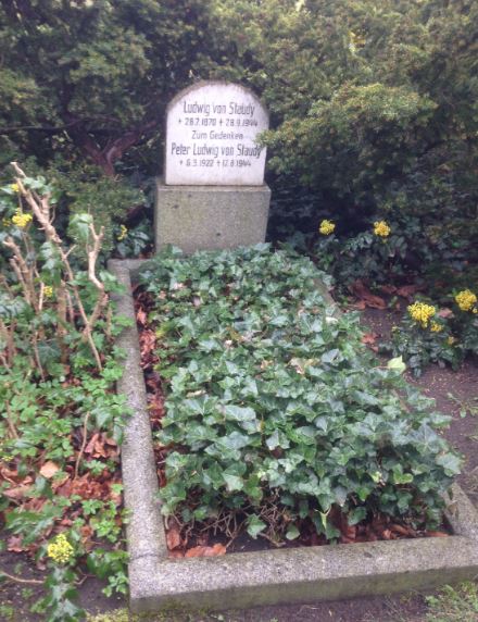 Gedenkstein Peter Ludwig von Staudy, Invalidenfriedhof Berlin, Deutschland