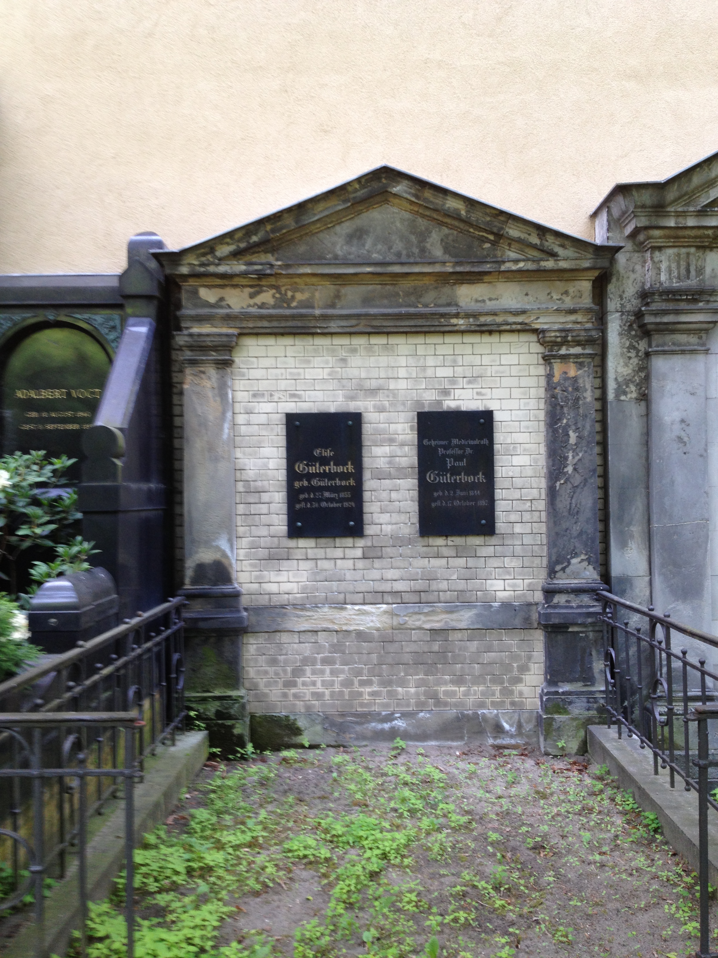 Grabstein Elise Güterbock, Alter St. Matthäus Kirchhof, Berlin-Schöneberg