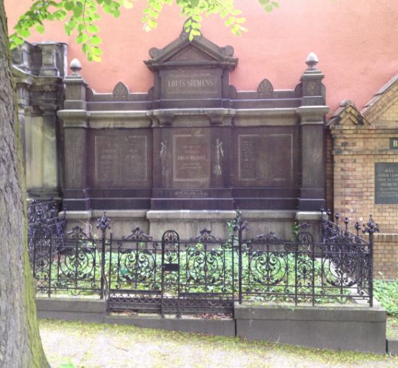 Grabstein Johanne Siemens, geb. Gratzel von Gratz, Alter St. Matthäus Kirchhof, Berlin-Schöneberg