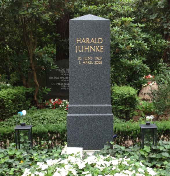 Grabstein Harald Juhnke, Waldfriedhof Dahlem, Berlin