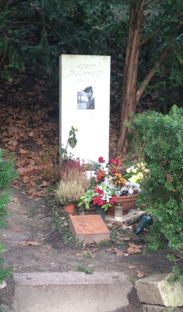 Grabstein Horst Buchholz, Friedhof Heerstraße, Berlin-Charlottenburg, Deutschland