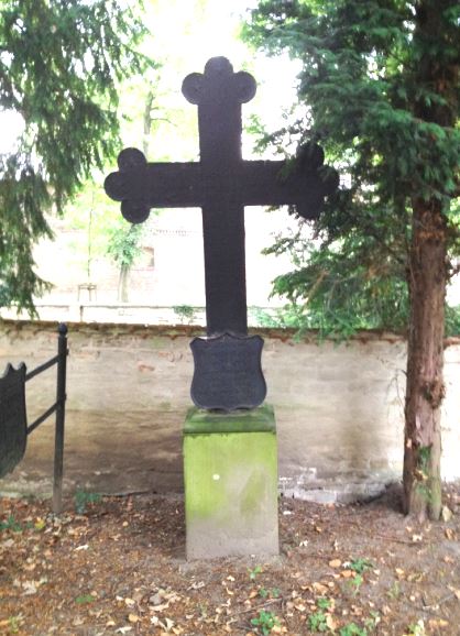 Grabstein August Freiherr von Lützow, Friedhof Bornstedt, Brandenburg