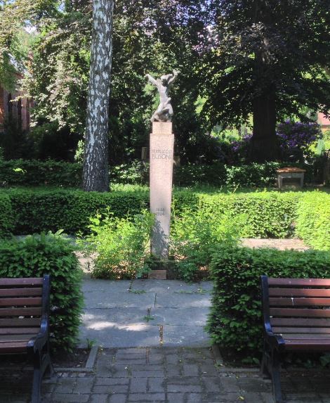 Grabstein Ferruccio Busoni, III. Städtischer Friedhof Stubenrauchstraße, Berlin-Friedenau