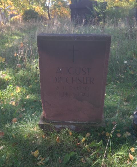 Grabstein August Drechsler, Friedhof Schönow, Berlin-Zehlendorf, Deutschland