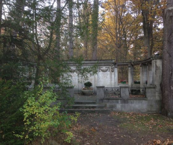 Grabstein Johannes Philipp Vielmetter, Friedhof Steglitz, Berlin, Deutschland