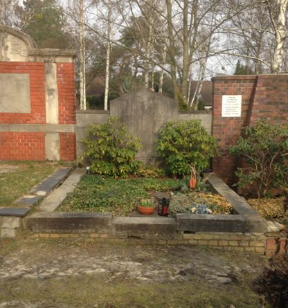 Grabstein Clara Encke, geb. Justinius, Alter Friedhof Wannsee, Friedenstraße, Berlin, Deutschland