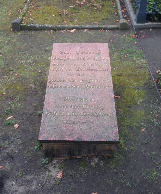 Grabstein Carl von Reyher, Invalidenfriedhof Berlin, Deutschland