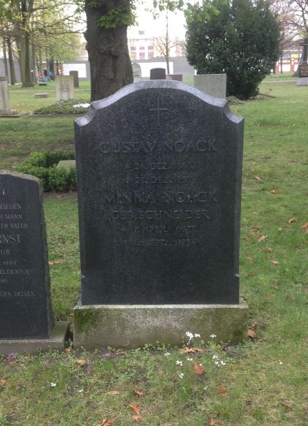 Grabstein Gustav Noack, Invalidenfriedhof Berlin, Deutschland