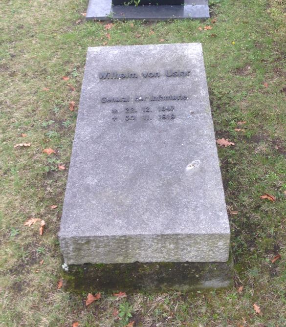 Grabstein General Wilhelm von Uslar, Invalidenfriedhof Berlin, Deutschland