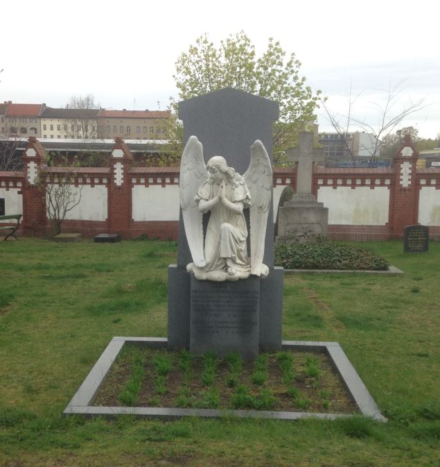 Grabstein Julius von Verdy du Vernois, Invalidenfriedhof Berlin, Deutschland