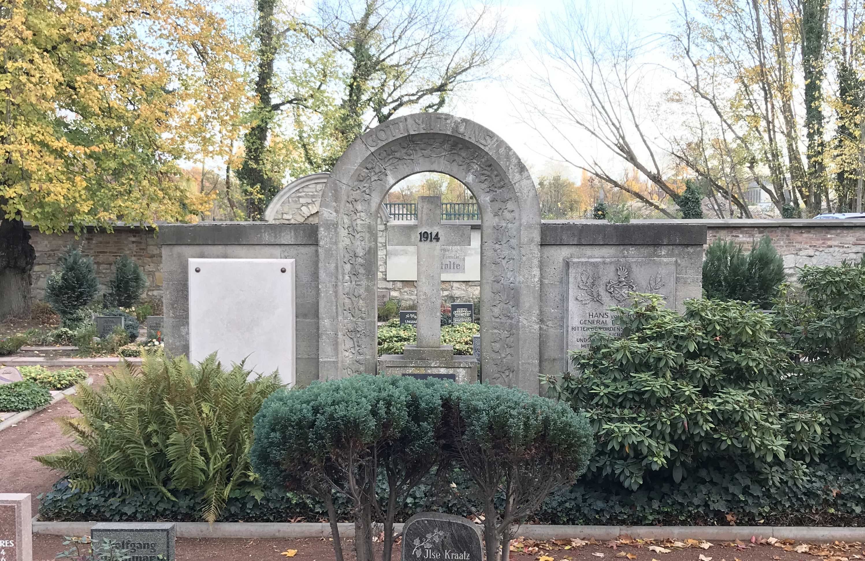 Grabstein Albrecht von Gronau, Alter Friedhof Potsdam, Brandenburg