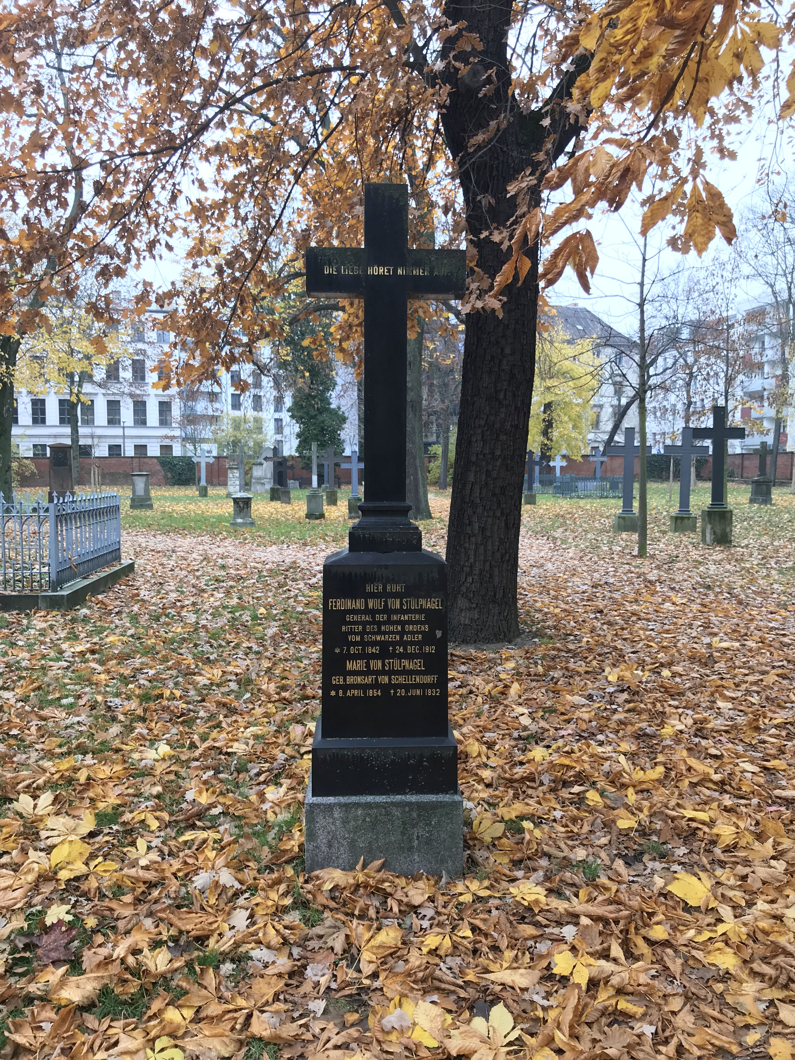 Grabstein Marie von Stülpnagel, geb. Bronsart von Schellendorff, Alter Garnisonfriedhof Berlin