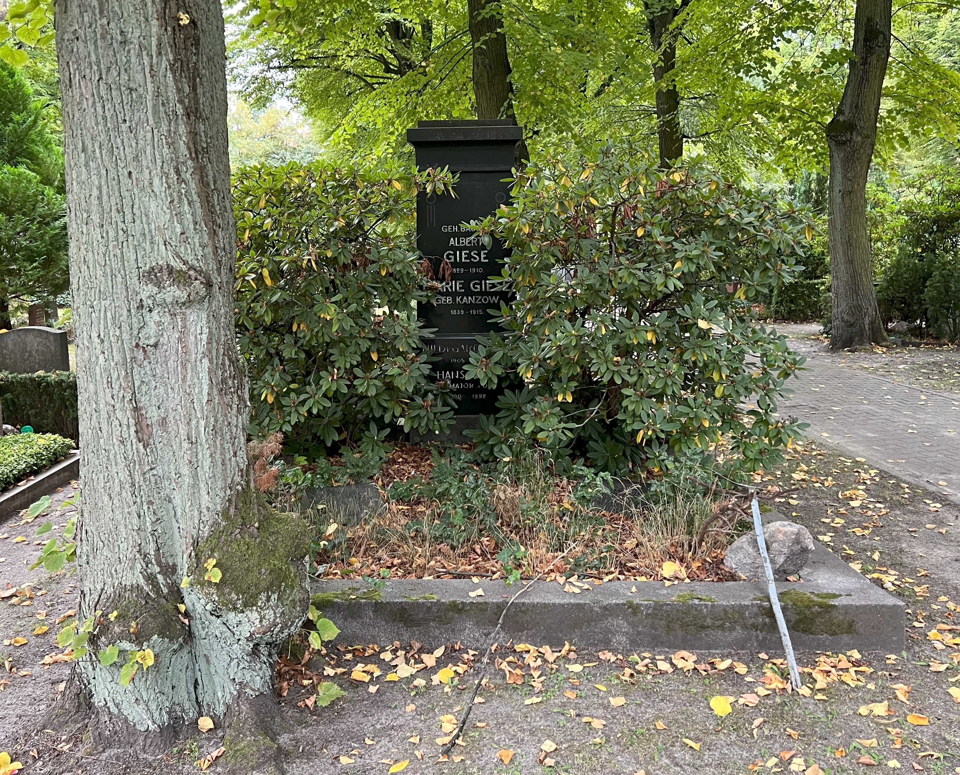 Grabstein Marie Giese, Friedhof Wilmersdorf, Berlin