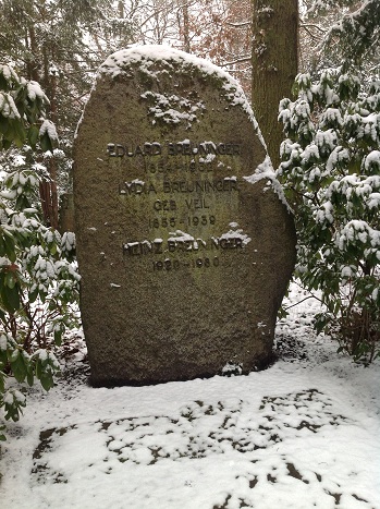 Grabstein Lydia Breuninger, geb. Veil, Waldfriedhof Stuttgart-Degerloch