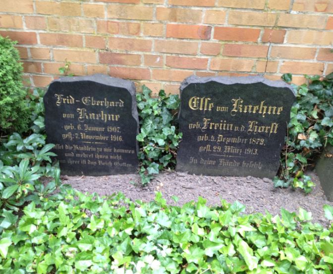Grabstein Frid-Eberhard von Kaehne, Friedhof Bornstedt, Brandenburg