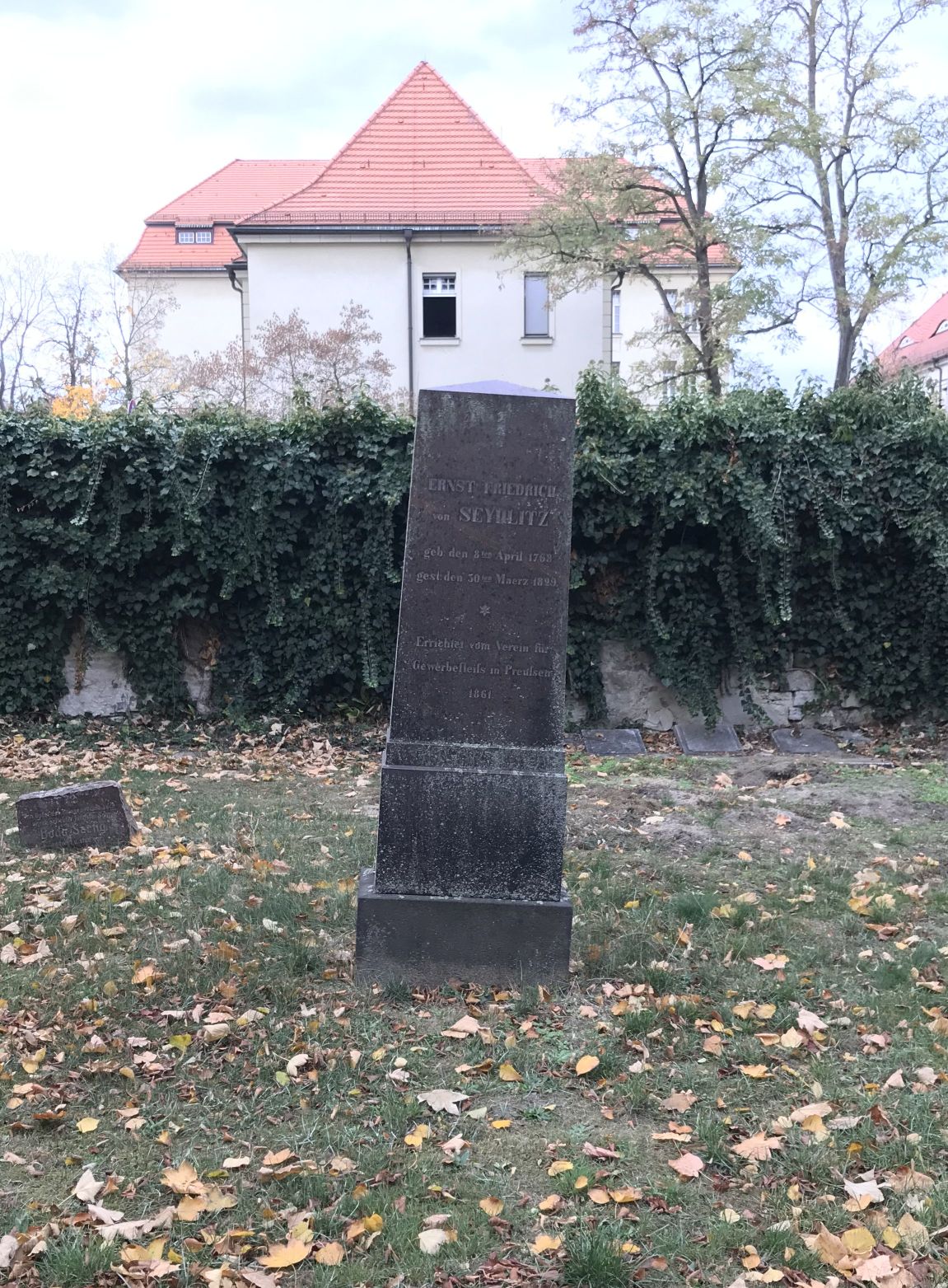 Gedenkstein Ernst Friedrich von Seydlitz, Alter Friedhof Potsdam, Brandenburg