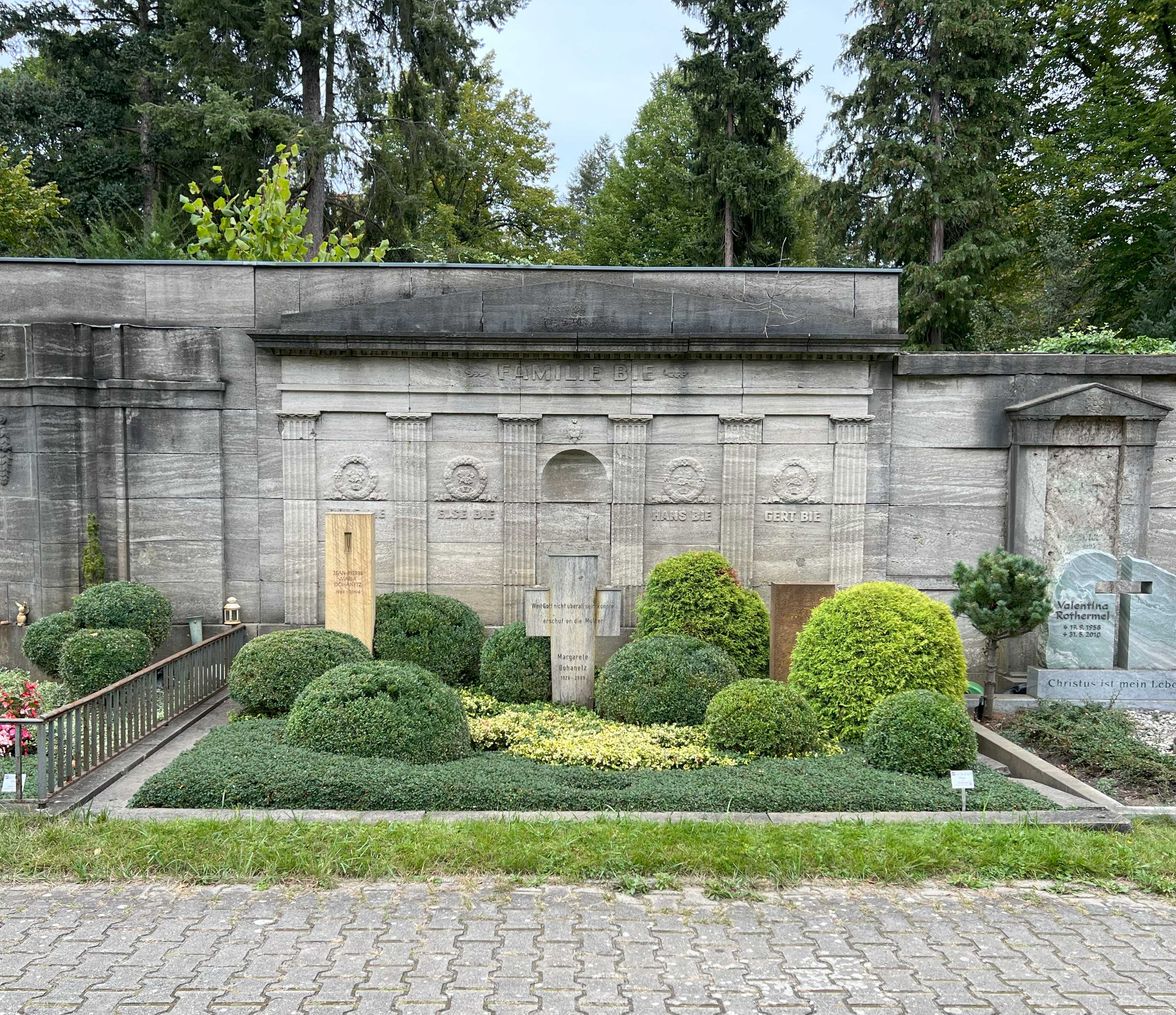 Grabstein Rolf Bie, Friedhof Wilmersdorf, Berlin